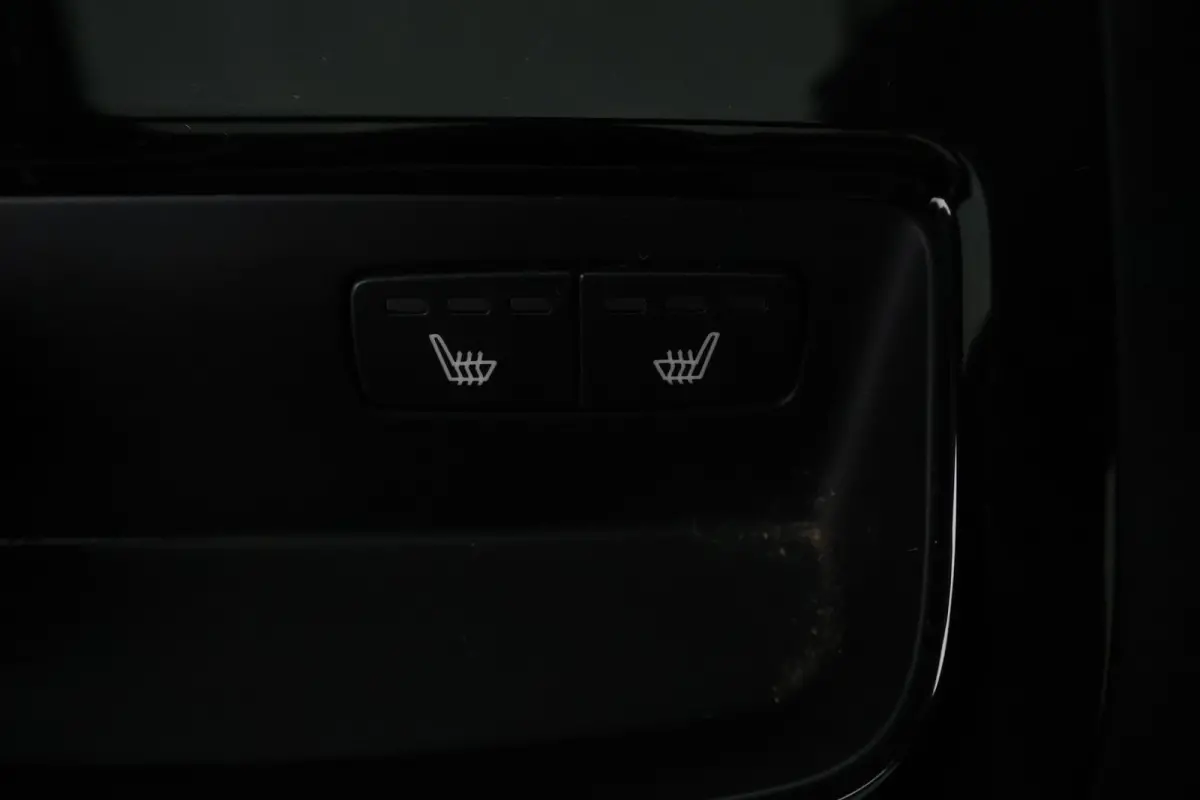 2.0 T6 Plug-in hybrid AWD Plus Dark | Long Range | VolvoSelekt! | R-Design