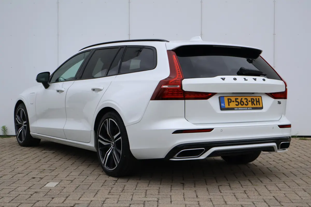 2.0 T6 Plug-in hybrid AWD Plus Dark | Long Range | VolvoSelekt! | R-Design