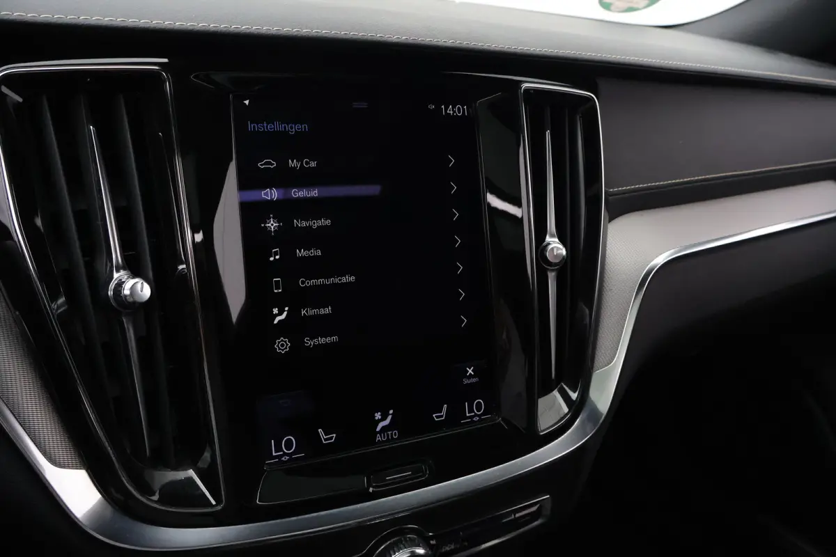 2.0 T6 Plug-in hybrid AWD Plus Dark | Long Range | VolvoSelekt! | R-Design