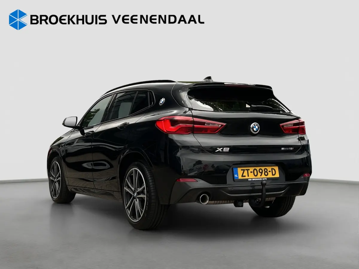 sDrive18i M-Sport | Pano | HUD | Trekhaak | Cruise Control | Achteruitrijcamera | Elektrisch bedienbare achterklep | Elektrisch bedienbare achterklep met sensorsturing