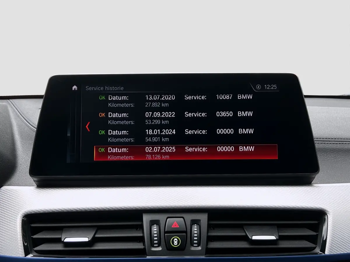 sDrive18i M-Sport | Pano | HUD | Trekhaak | Cruise Control | Achteruitrijcamera | Elektrisch bedienbare achterklep | Elektrisch bedienbare achterklep met sensorsturing