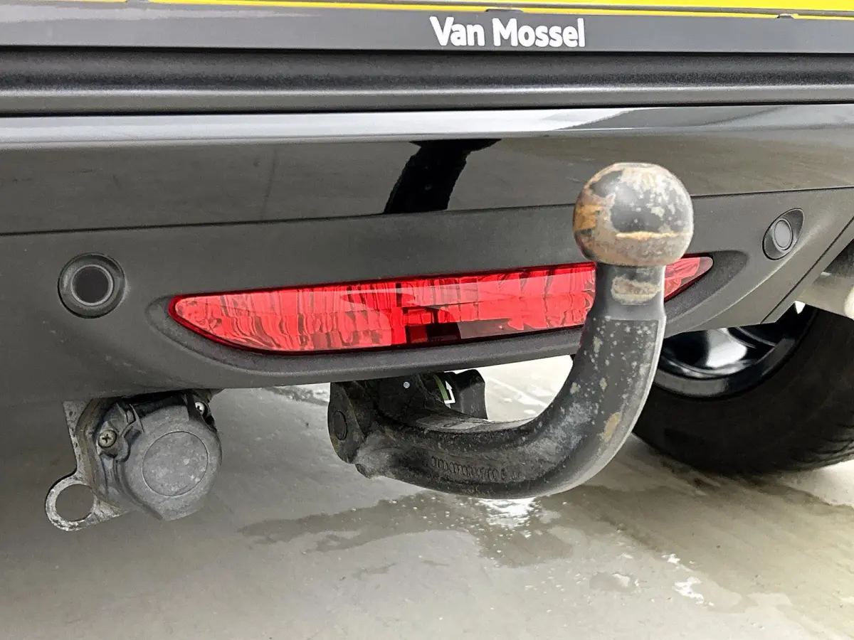 1.2 Turbo GS Line | TREKHAAK | Keyless | Dodehoekdetectie | Adaptieve Cruise Control | Achteruitrijcamera | Stoel-stuur Verwarming | VOL!!