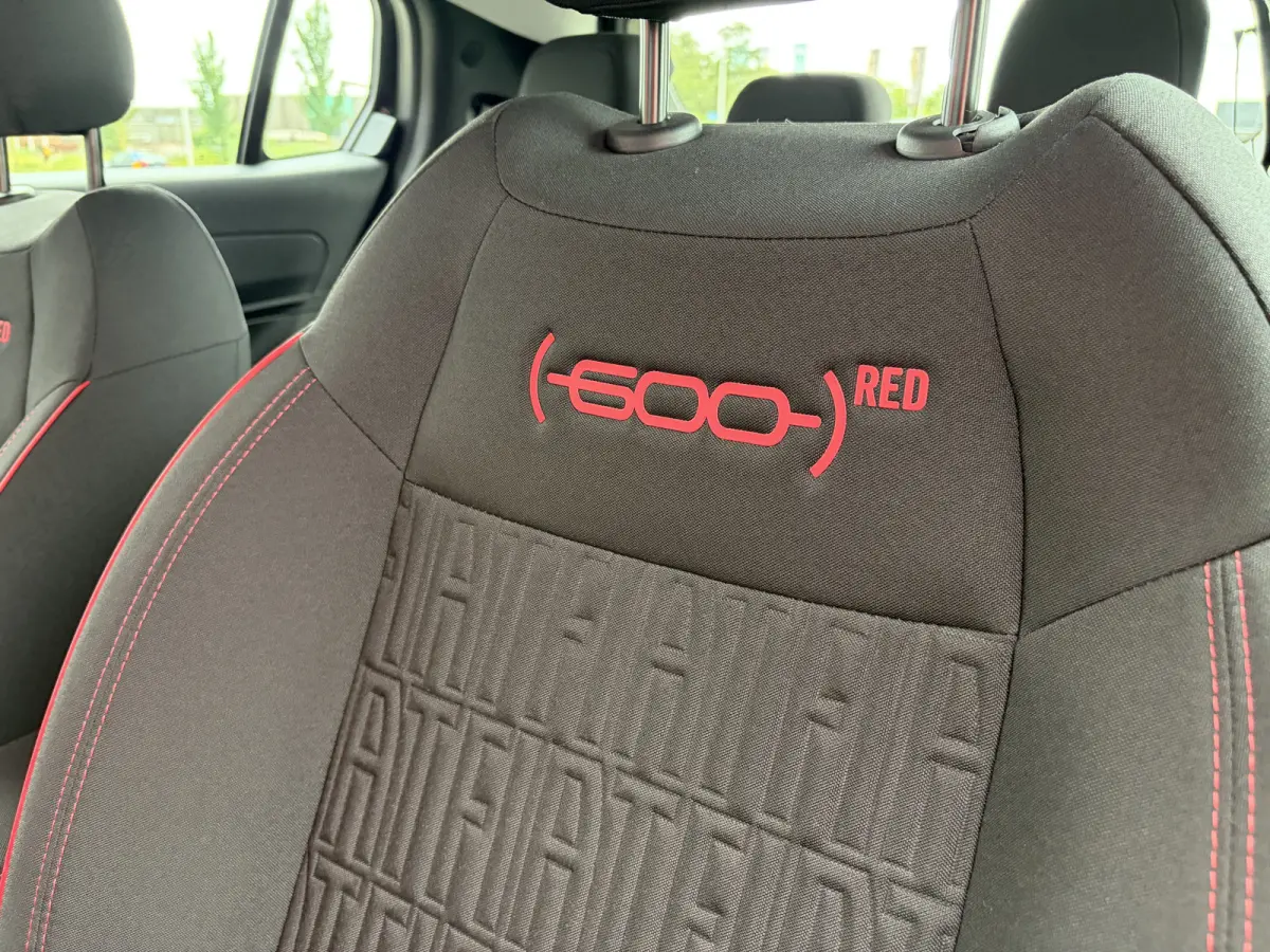 RED 54 kWh | Apple/Android CarPlay | Parkeersensoren