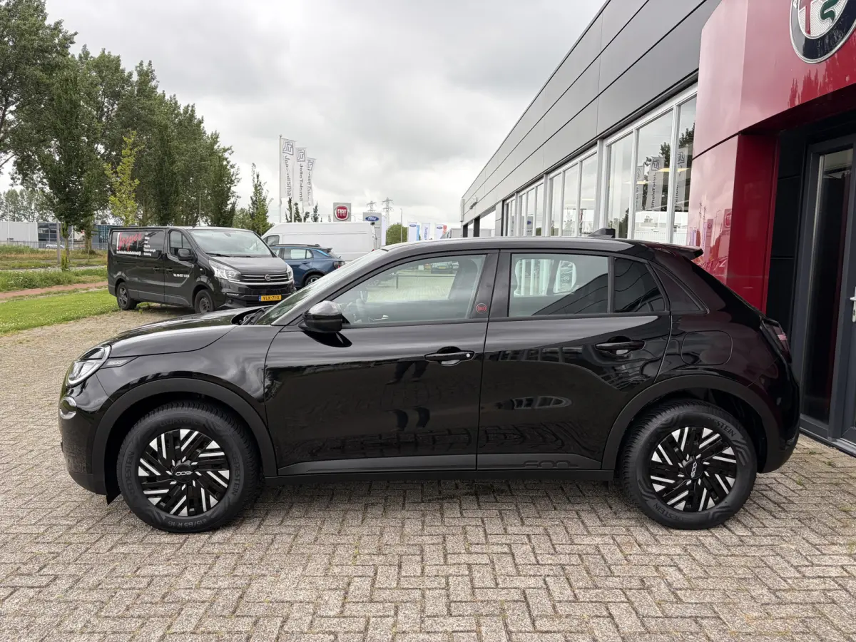 RED 54 kWh | Apple/Android CarPlay | Parkeersensoren