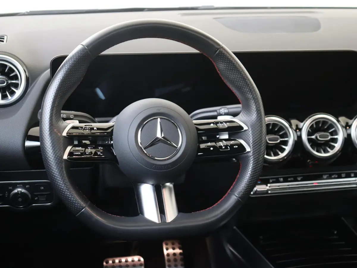 250 e Star Edition AMG Line /Panoramadak /Nightpakket /18 Inch