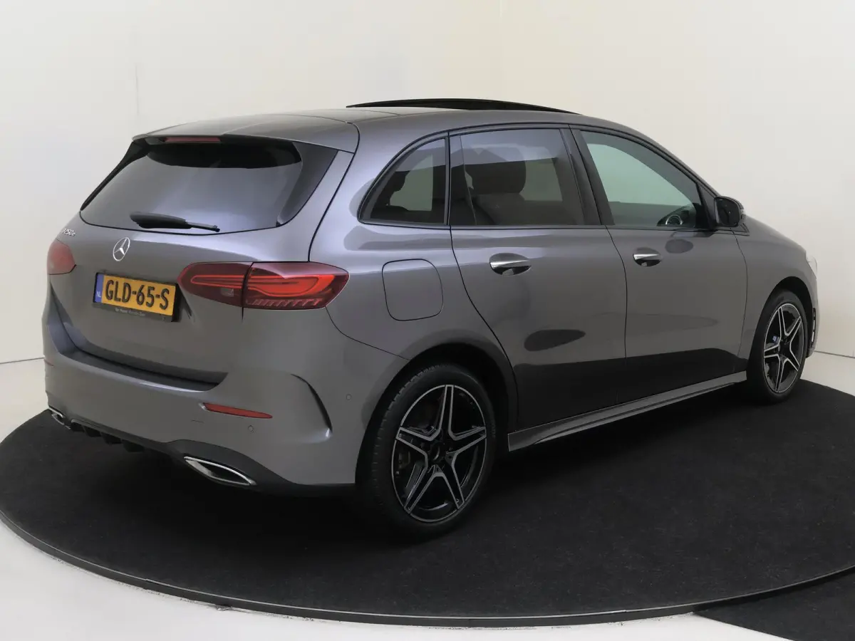 250 e Star Edition AMG Line /Panoramadak /Nightpakket /18 Inch
