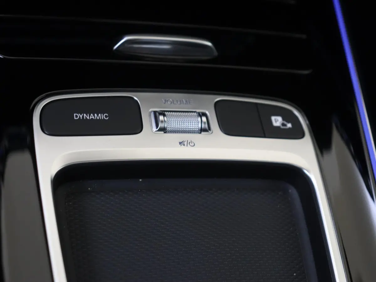250 e Star Edition AMG Line /Panoramadak /Nightpakket /18 Inch