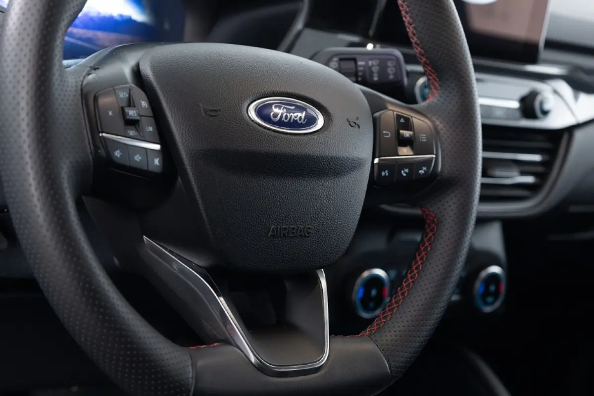 2.5 PHEV ST-Line | NAVI | CAMERA | ECC