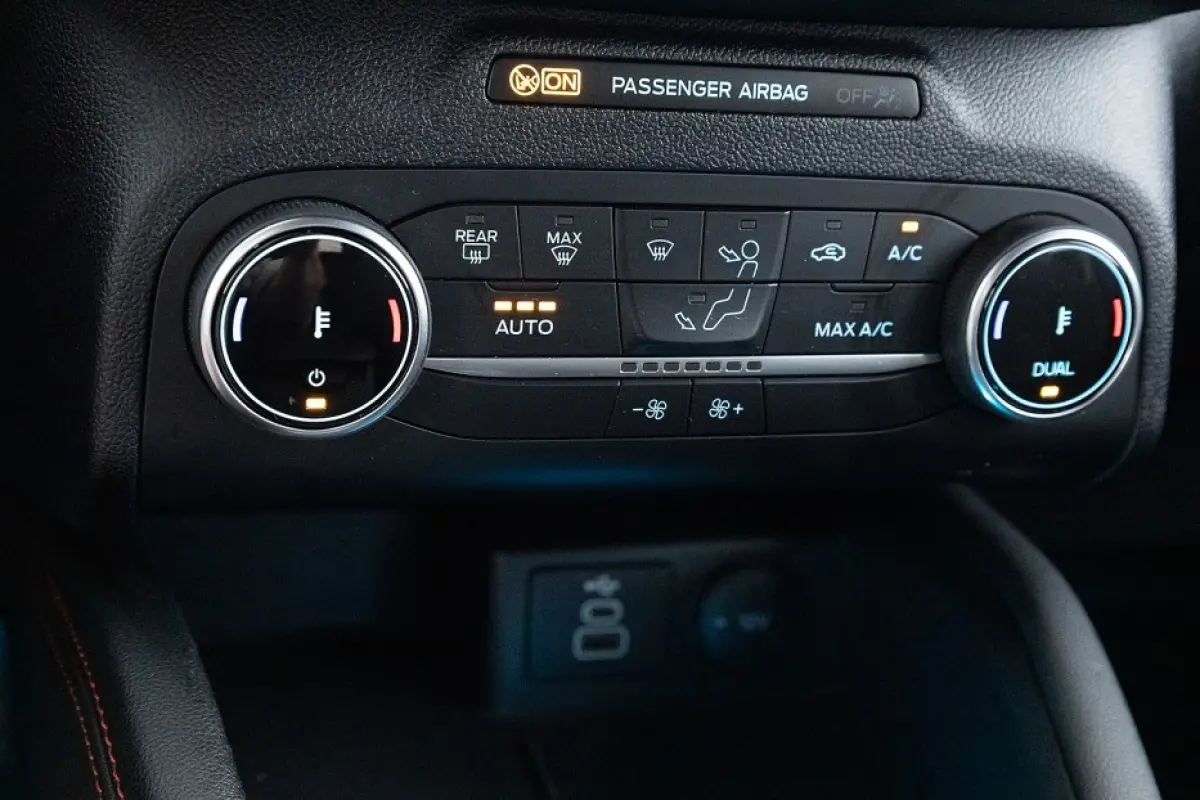 2.5 PHEV ST-Line | NAVI | CAMERA | ECC