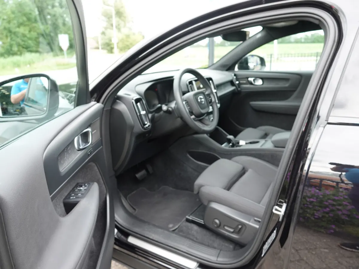 Twin Motor Ultra Black Edition 82 kWh SOH 96,9% | PANO | HK-AUDIO | 360° CAM