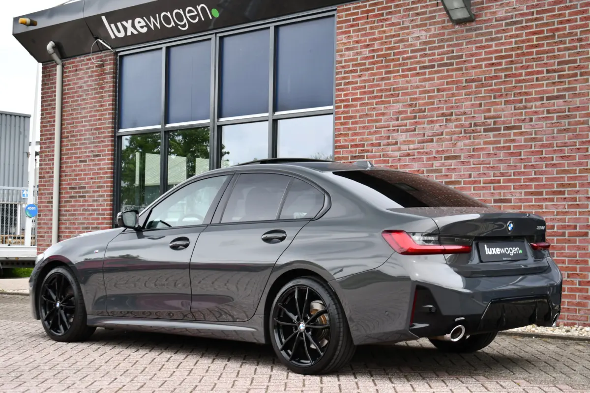 320i M-Sport LCI-2 Dravit Pano ACC 360 HUD 19inch El-klep