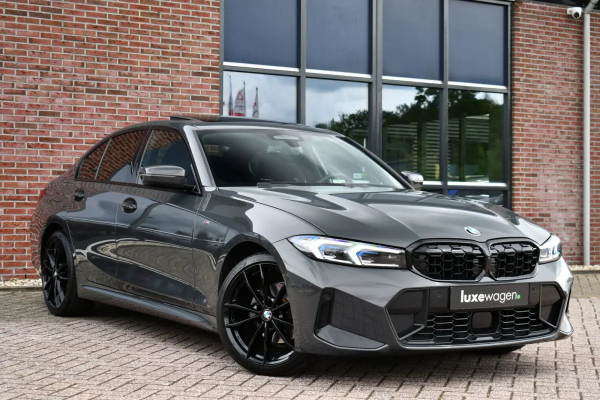 320i M-Sport LCI-2 Dravit Pano ACC 360 HUD 19inch El-klep