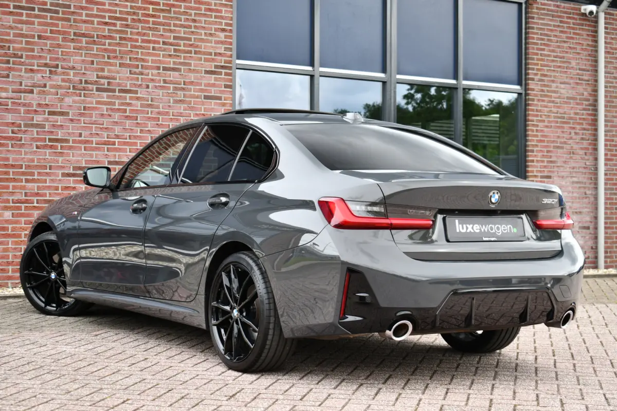 320i M-Sport LCI-2 Dravit Pano ACC 360 HUD 19inch El-klep