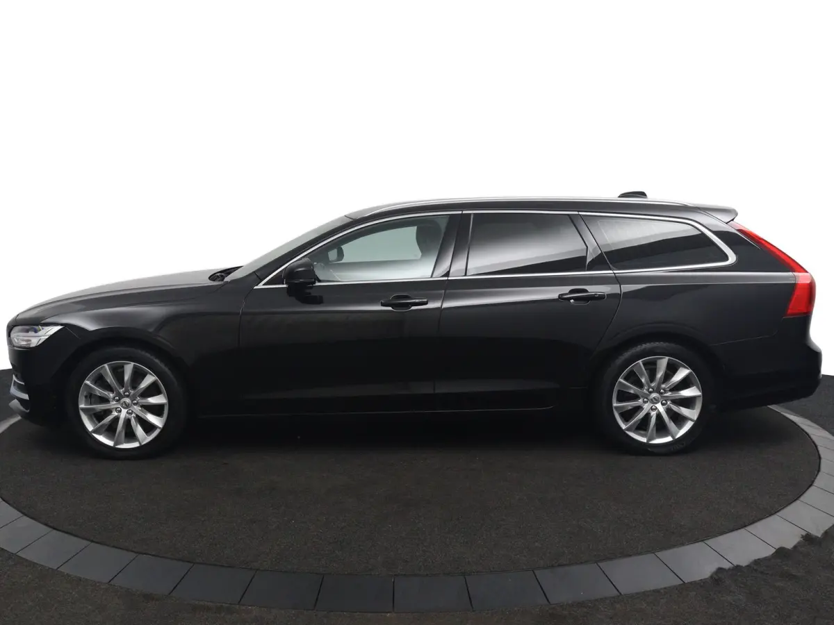 T5 90th Anniversary Edition | Stoelverwarming | BLIS | Adaptieve Cruise control | Camera | Parkeersensoren voor en achter | Leder | Carplay |