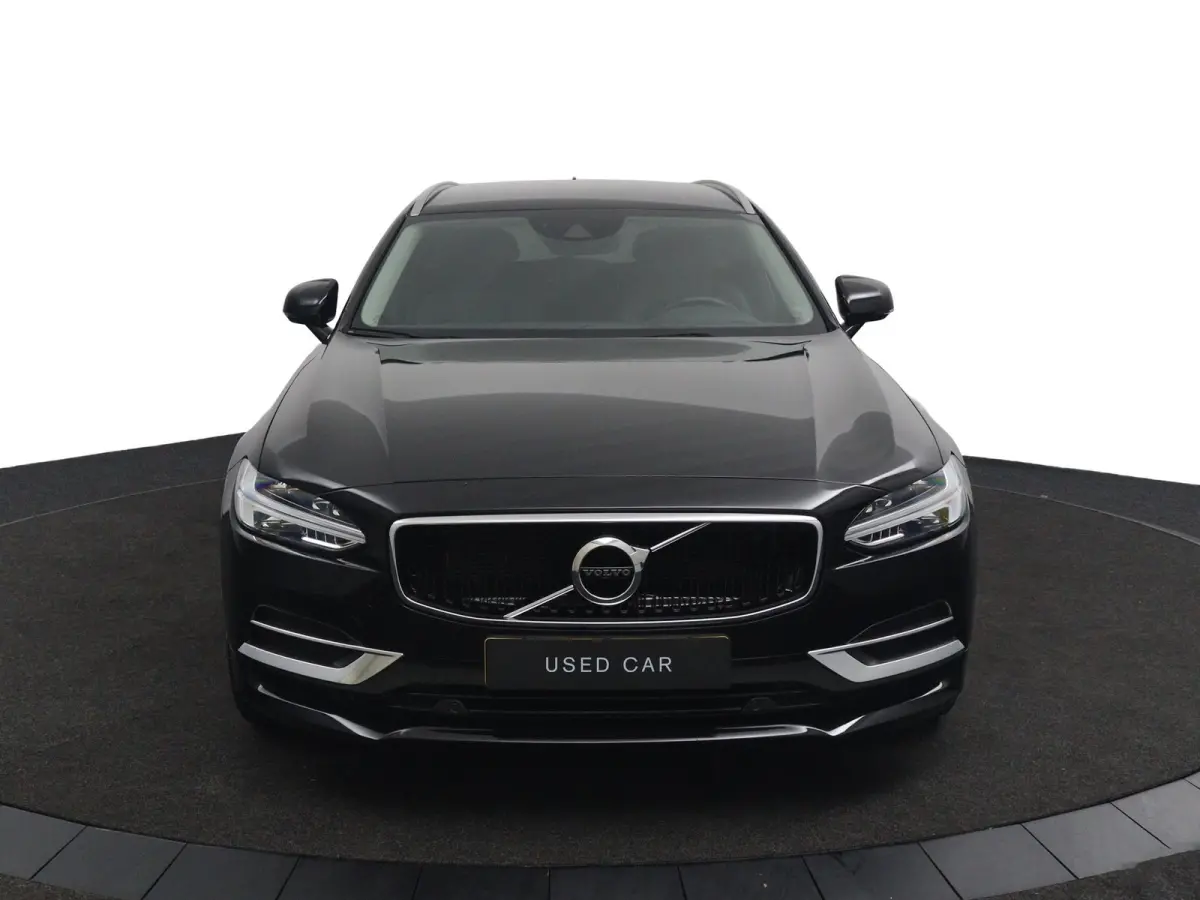 T5 90th Anniversary Edition | Stoelverwarming | BLIS | Adaptieve Cruise control | Camera | Parkeersensoren voor en achter | Leder | Carplay |