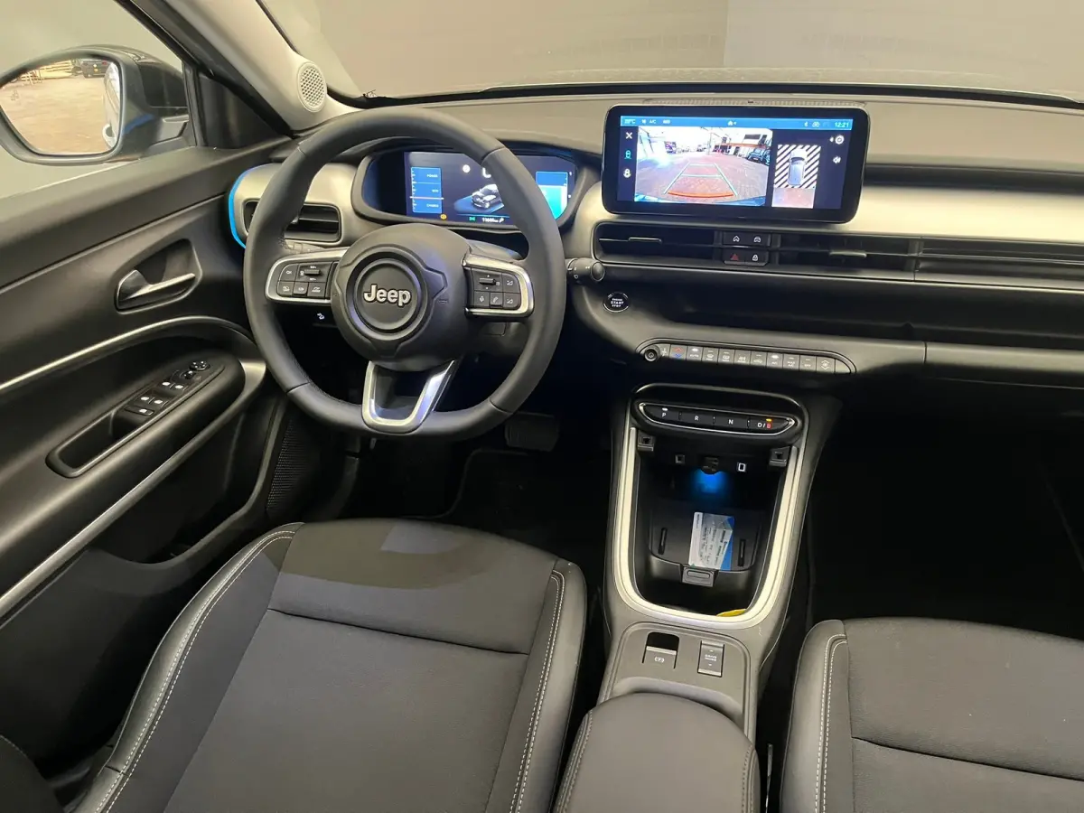 Summit 54kWh Full 156pk 18"Lichtmetaal | Adaptive Cruise | Climate Controle | Keyless Start | Carplay | LED | Digitaal Dashboard | 11 kW lader | Achteruitrijcamera | Airco (automatisch)