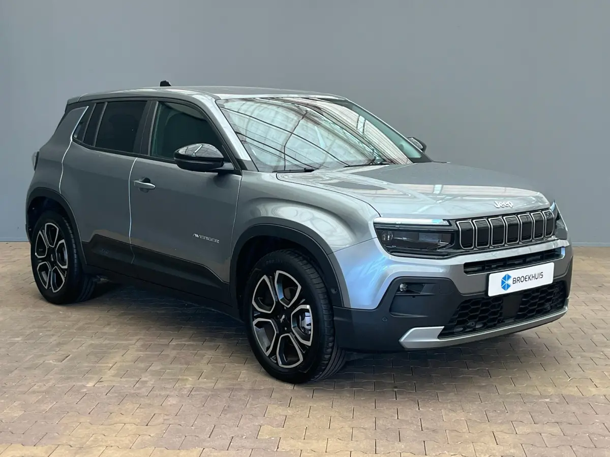 Summit 54kWh Full 156pk 18"Lichtmetaal | Adaptive Cruise | Climate Controle | Keyless Start | Carplay | LED | Digitaal Dashboard | 11 kW lader | Achteruitrijcamera | Airco (automatisch)
