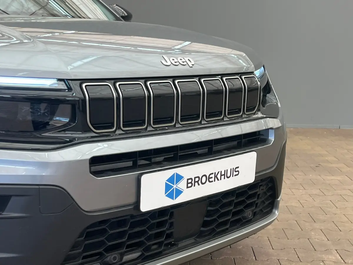 Summit 54kWh Full 156pk 18"Lichtmetaal | Adaptive Cruise | Climate Controle | Keyless Start | Carplay | LED | Digitaal Dashboard | 11 kW lader | Achteruitrijcamera | Airco (automatisch)