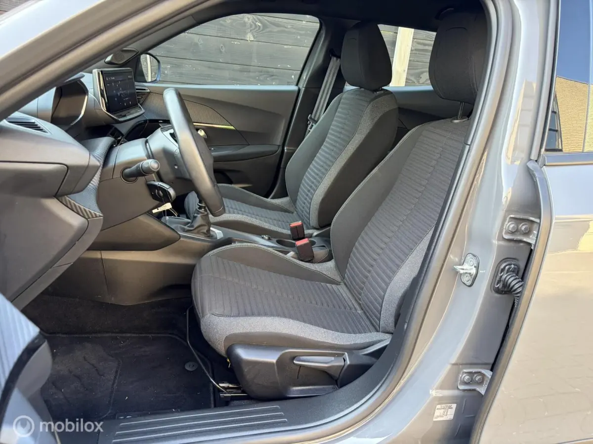 Allure Facelift!! Full map nav / carplay / camera 360 / 27.907 KM!!