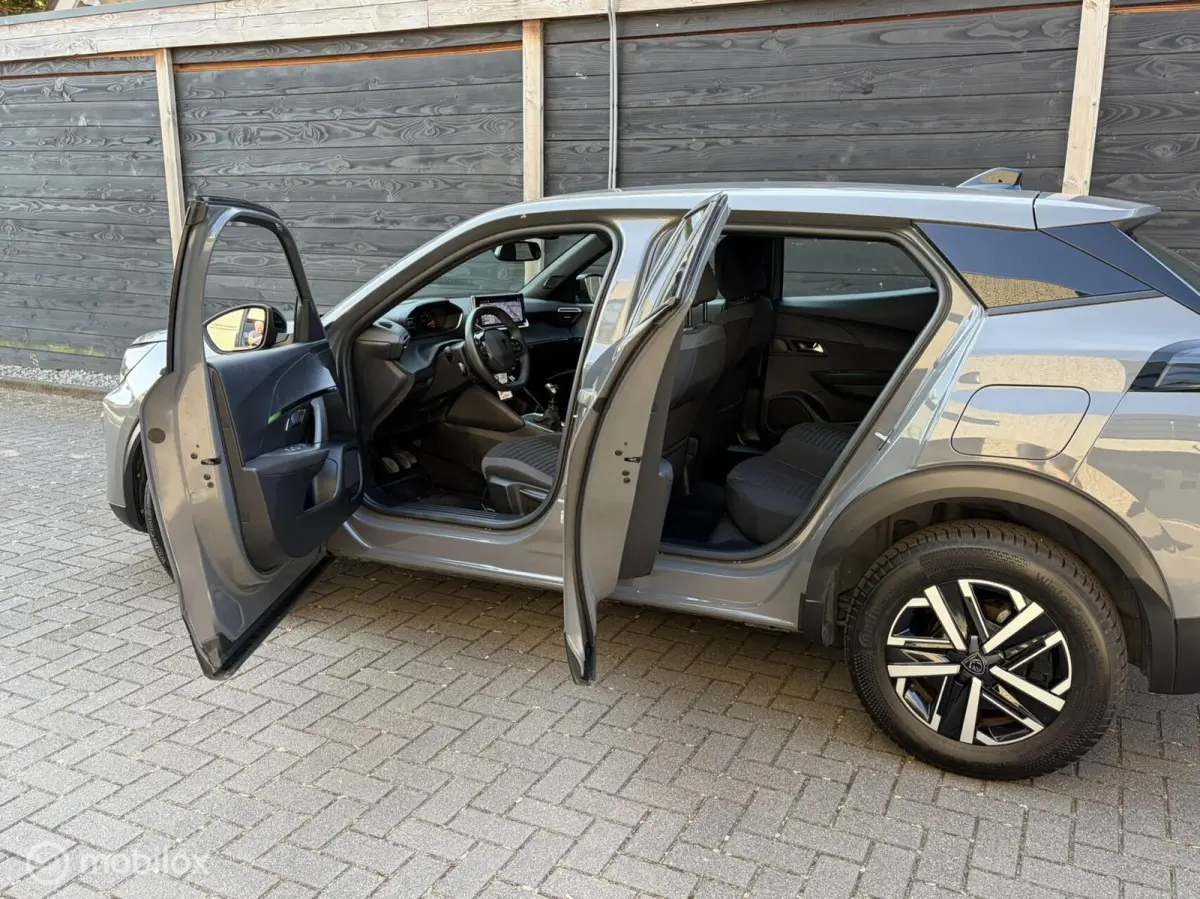 Allure Facelift!! Full map nav / carplay / camera 360 / 27.907 KM!!