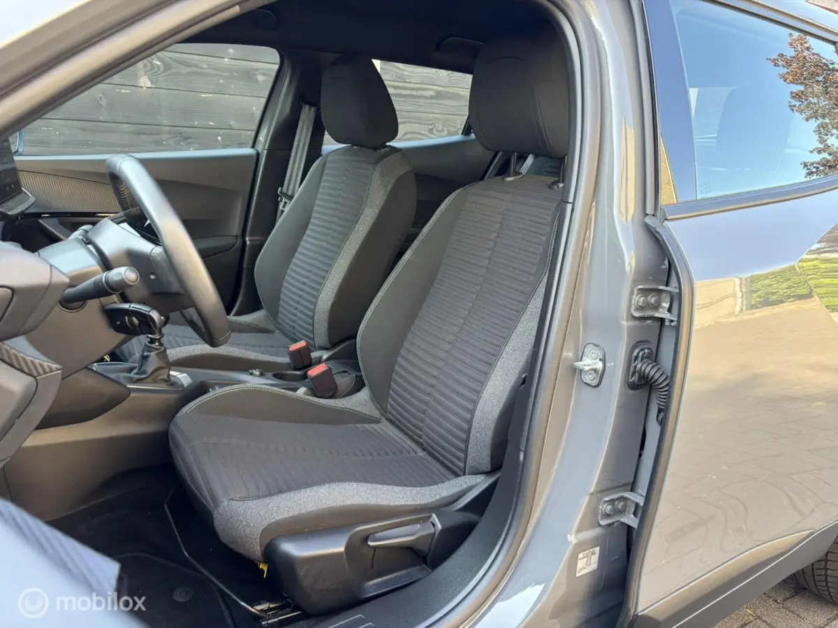 Allure Facelift!! Full map nav / carplay / camera 360 / 27.907 KM!!