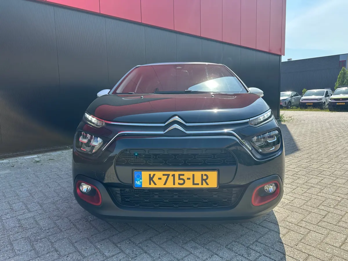 1.2 PureTech C-Series | Navigatie | Trekhaak | Carplay | Climate Control | Cruise Control | Getint Glas | L.M. velgen | | Achterbank in delen neerklapbaar | Airco (automatisch) | Apple Carpl
