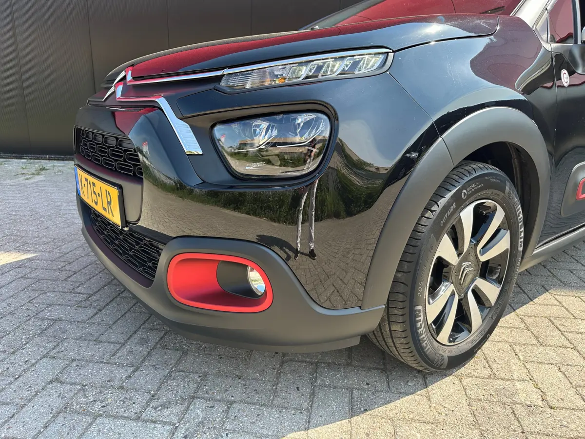 1.2 PureTech C-Series | Navigatie | Trekhaak | Carplay | Climate Control | Cruise Control | Getint Glas | L.M. velgen | | Achterbank in delen neerklapbaar | Airco (automatisch) | Apple Carpl