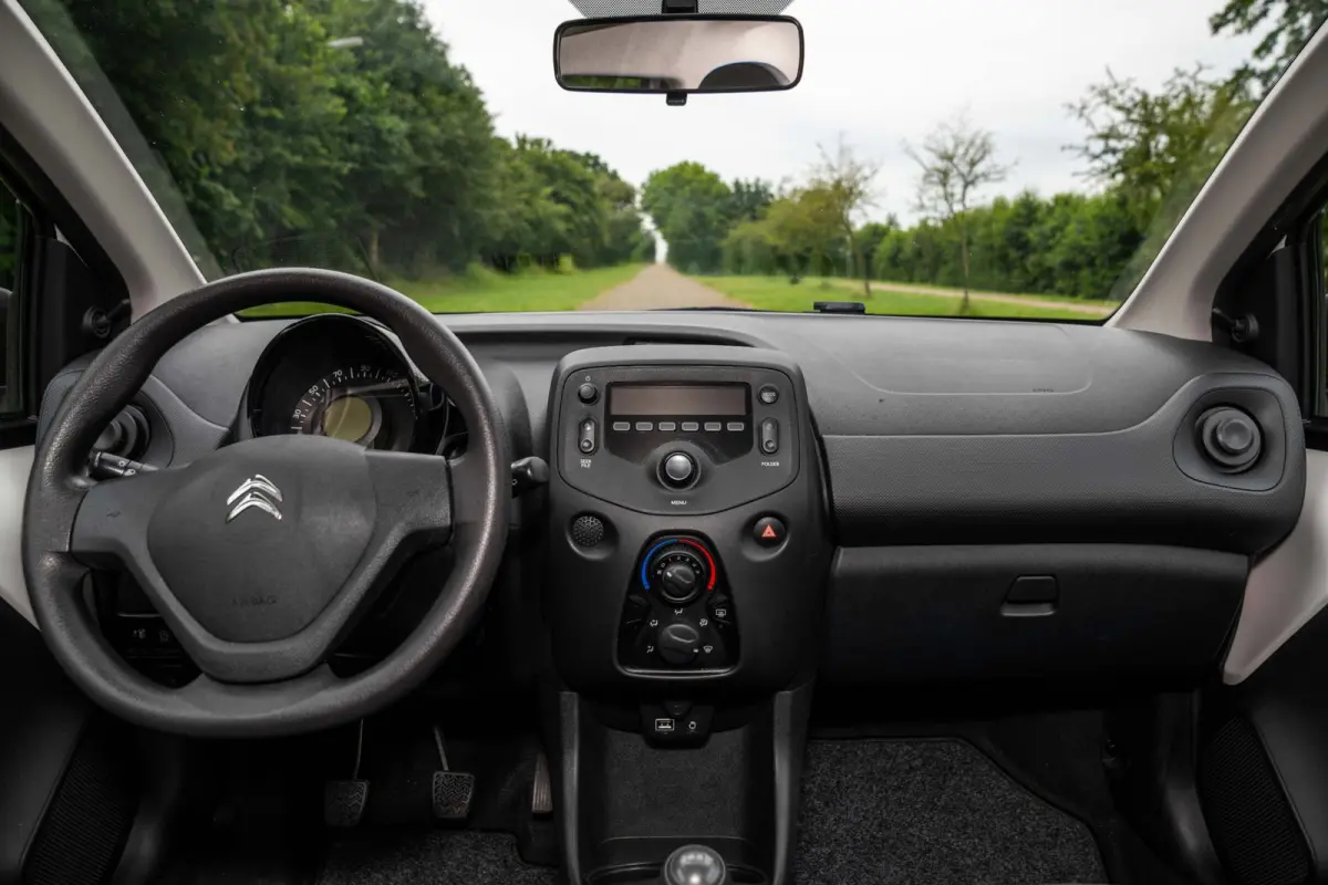 1.0 e-VTi Live 2e Eig. 85.700 km +NAP NL-auto