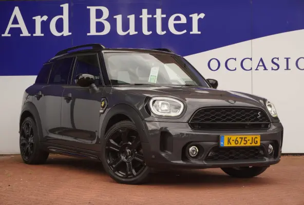 1.5 Cooper ALL4+Pano-dak+volleder+19"Lmv+Elek-Klep+Trim/Serious-Pakket+camera+navi+thunder-grey+Harman-Kardon