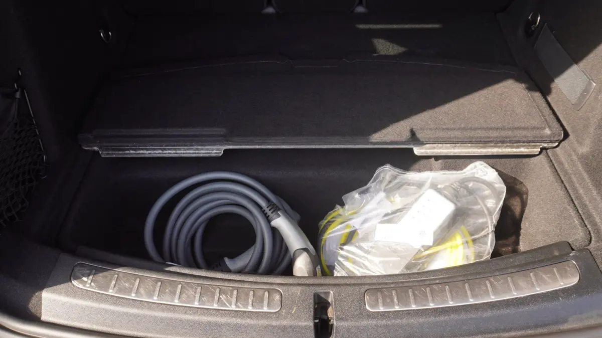 1.5 Cooper ALL4+Pano-dak+volleder+19"Lmv+Elek-Klep+Trim/Serious-Pakket+camera+navi+thunder-grey+Harman-Kardon