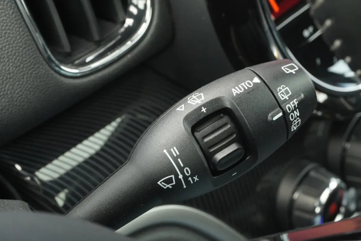 1.5 Cooper ALL4+Pano-dak+volleder+19"Lmv+Elek-Klep+Trim/Serious-Pakket+camera+navi+thunder-grey+Harman-Kardon