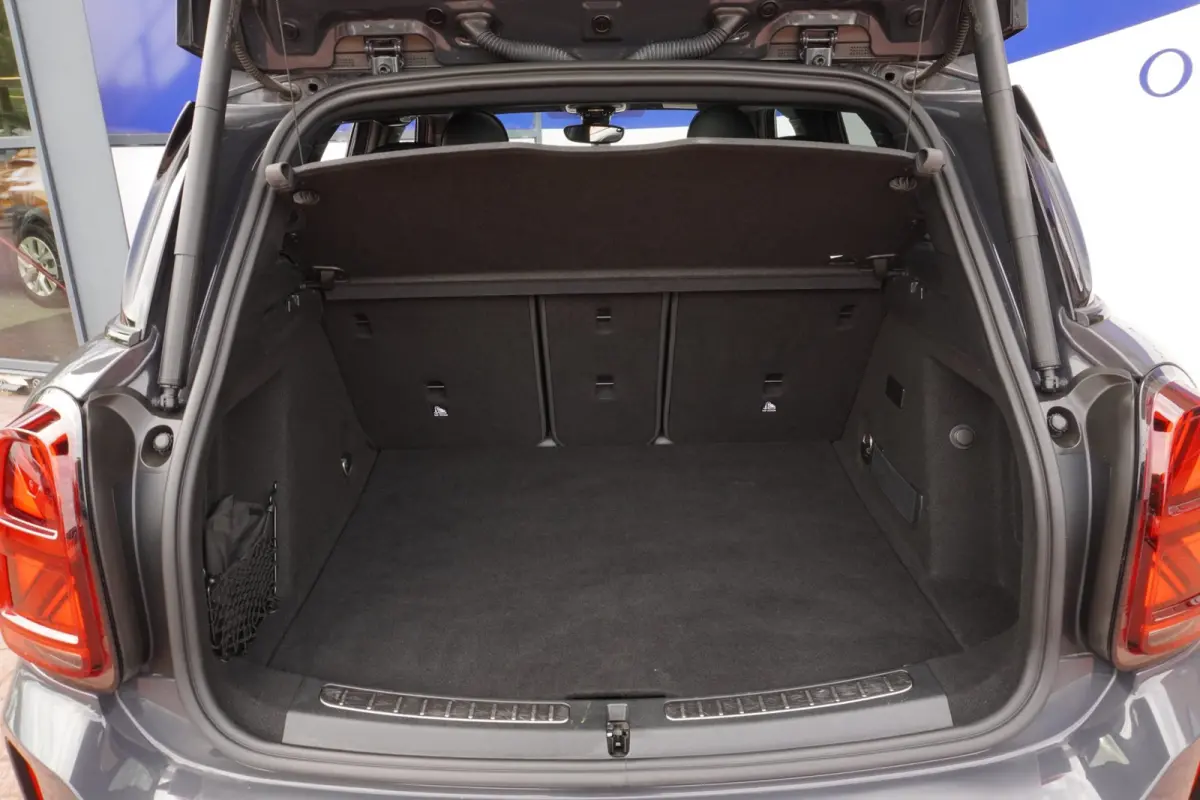 1.5 Cooper ALL4+Pano-dak+volleder+19"Lmv+Elek-Klep+Trim/Serious-Pakket+camera+navi+thunder-grey+Harman-Kardon