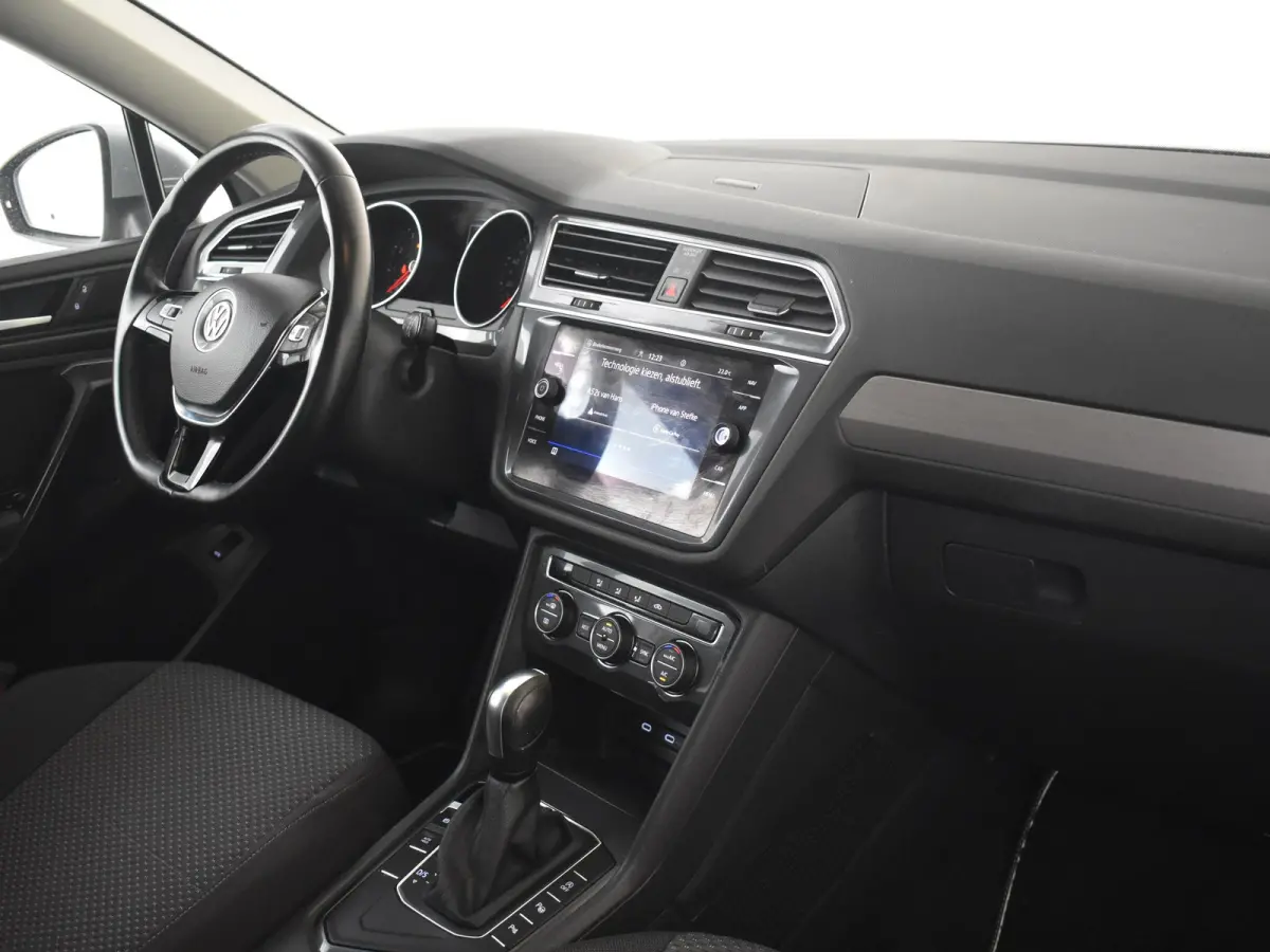 1.5 TSI Comfortline Business 150PK DSG/AUTO | Trekhaak uitklapbaar | Achteruitrijcamera | Apple carplay Android auto | Navigatie full map | Adaptief cruise control | DAB | LED | 17"LMV