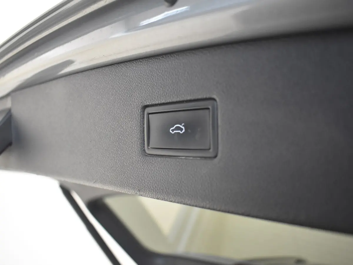 1.5 TSI Comfortline Business 150PK DSG/AUTO | Trekhaak uitklapbaar | Achteruitrijcamera | Apple carplay Android auto | Navigatie full map | Adaptief cruise control | DAB | LED | 17"LMV