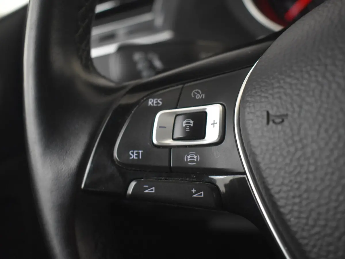 1.5 TSI Comfortline Business 150PK DSG/AUTO | Trekhaak uitklapbaar | Achteruitrijcamera | Apple carplay Android auto | Navigatie full map | Adaptief cruise control | DAB | LED | 17"LMV