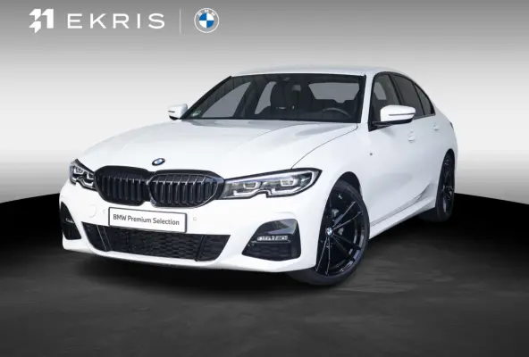 318i | High Executive | M Sportpakket | 19 inch | Parking Pack | HiFi | Sportstoelen | Stoelverwarming | Achteruitrijcamera
