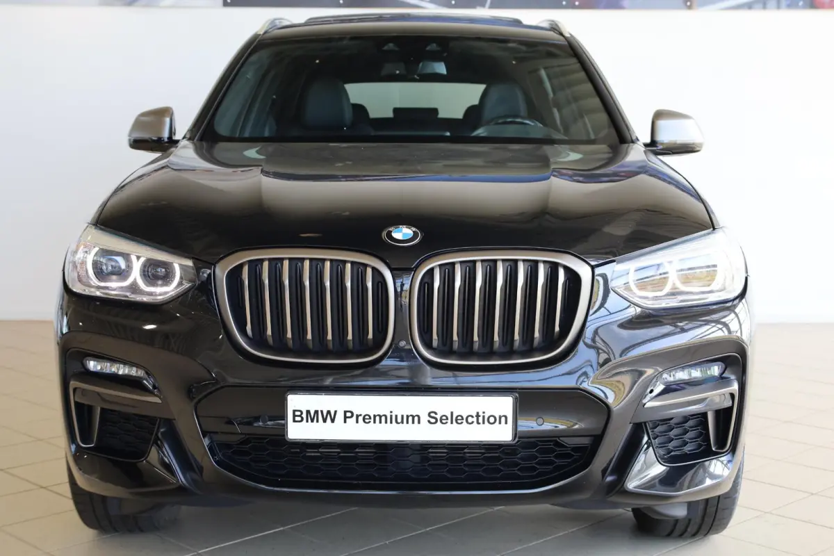M40i xDrive Driving Assistant | Elektr. Trekhaak | Panoramadak | Head-Up | Elektrisch verstelbare stoelen