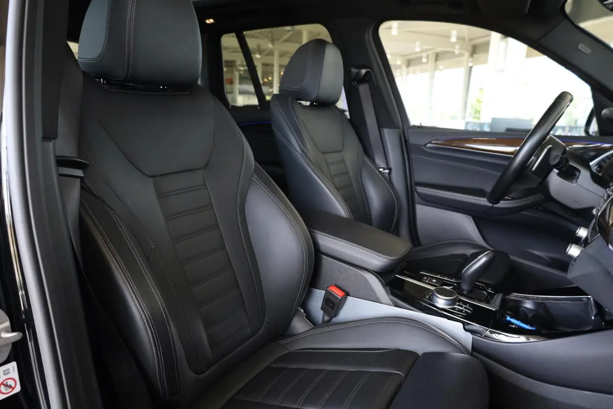 M40i xDrive Driving Assistant | Elektr. Trekhaak | Panoramadak | Head-Up | Elektrisch verstelbare stoelen