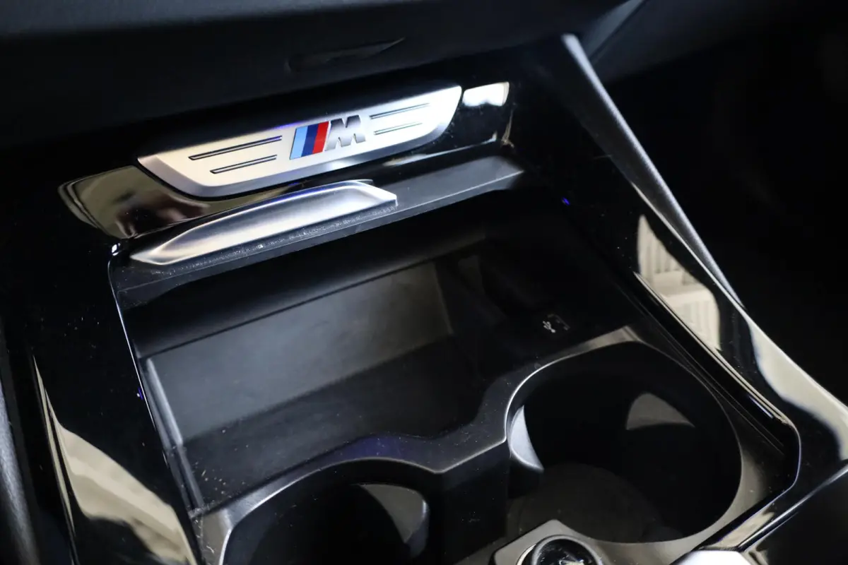 M40i xDrive Driving Assistant | Elektr. Trekhaak | Panoramadak | Head-Up | Elektrisch verstelbare stoelen