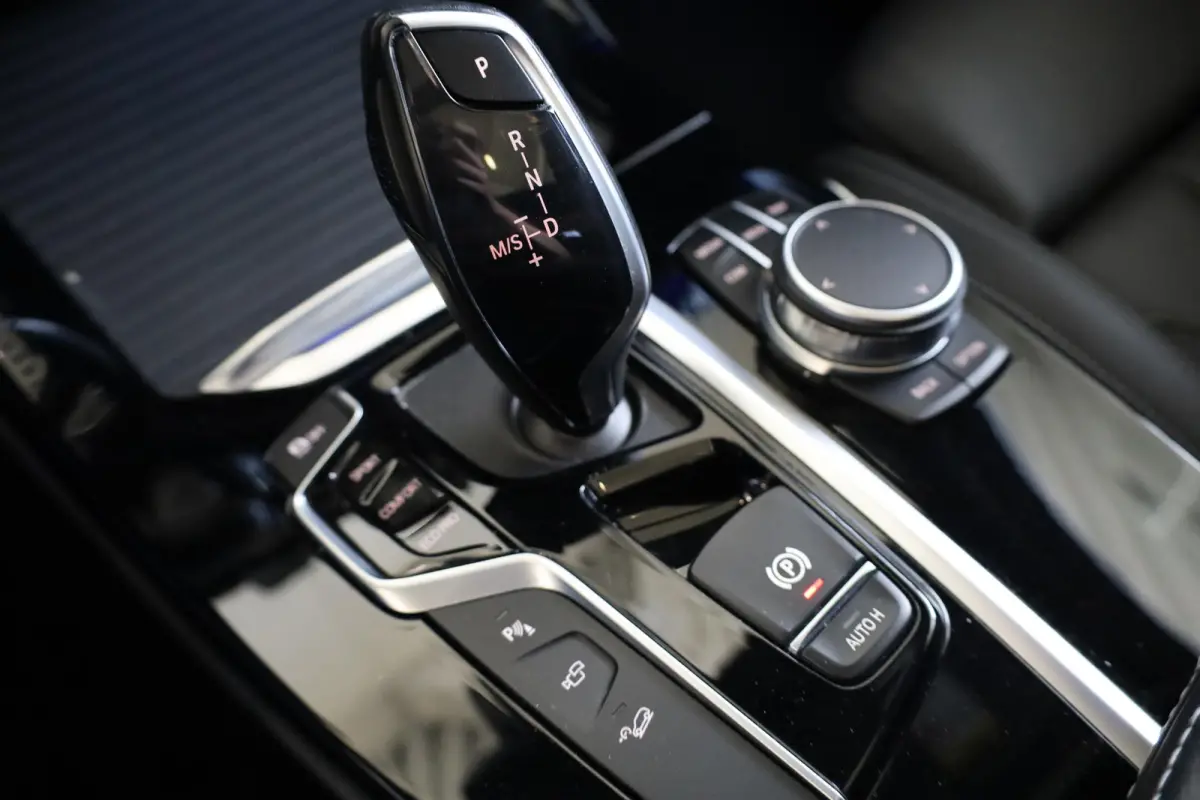 M40i xDrive Driving Assistant | Elektr. Trekhaak | Panoramadak | Head-Up | Elektrisch verstelbare stoelen