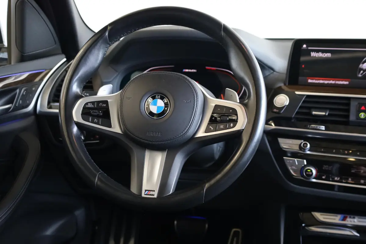 M40i xDrive Driving Assistant | Elektr. Trekhaak | Panoramadak | Head-Up | Elektrisch verstelbare stoelen