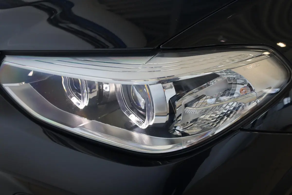 M40i xDrive Driving Assistant | Elektr. Trekhaak | Panoramadak | Head-Up | Elektrisch verstelbare stoelen
