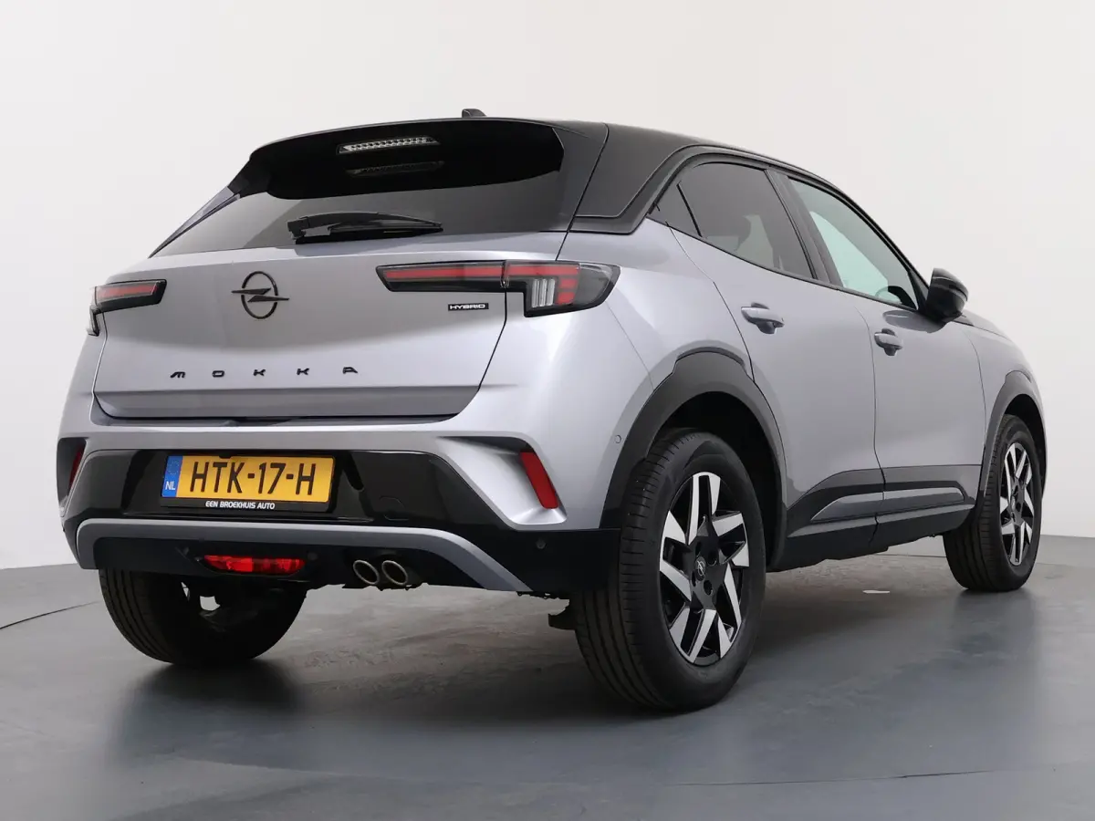 1.2 Turbo Hybrid GS / Alcantara / Navigatie / Camera / Parkeersensoren / Stuur -en Stoelverwarmd / Keyless / Carplay / 17'' LMV