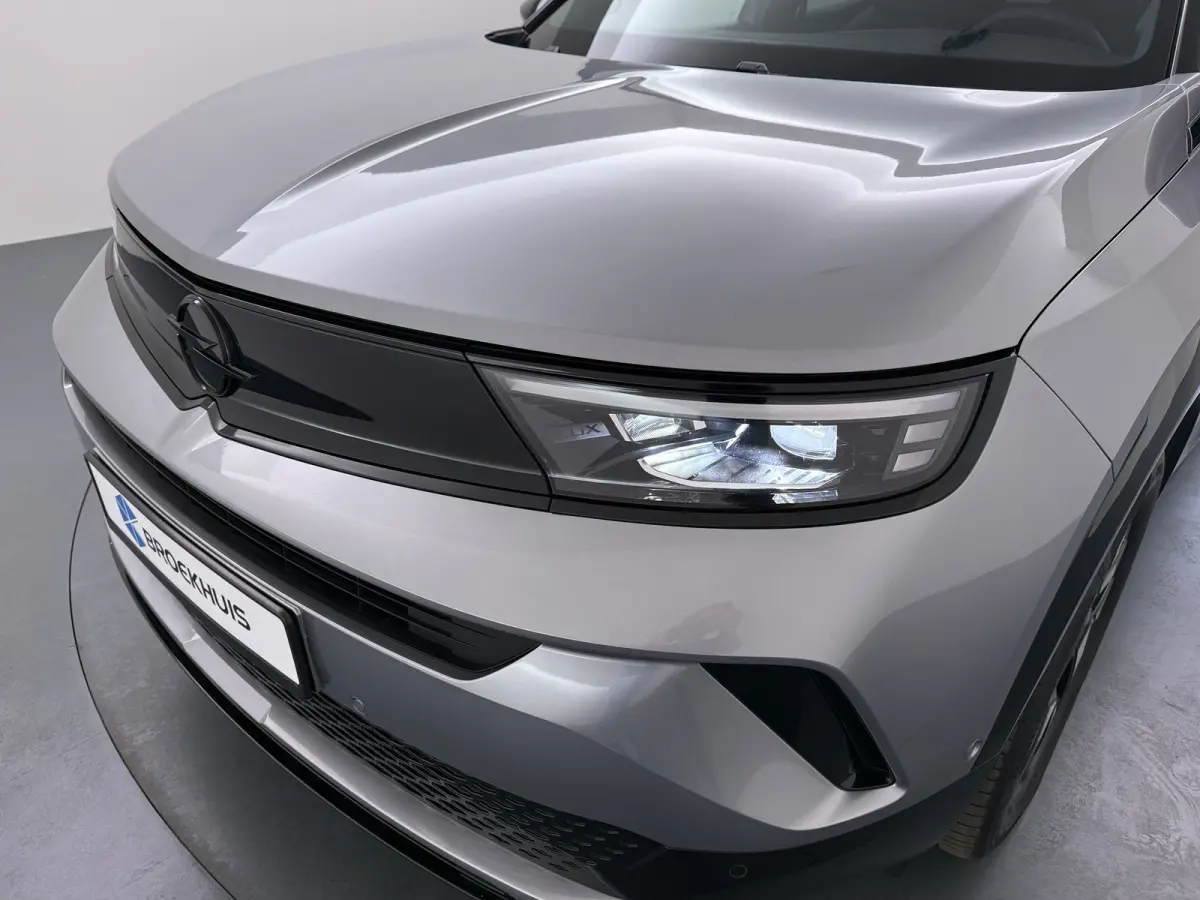 1.2 Turbo Hybrid GS / Alcantara / Navigatie / Camera / Parkeersensoren / Stuur -en Stoelverwarmd / Keyless / Carplay / 17'' LMV