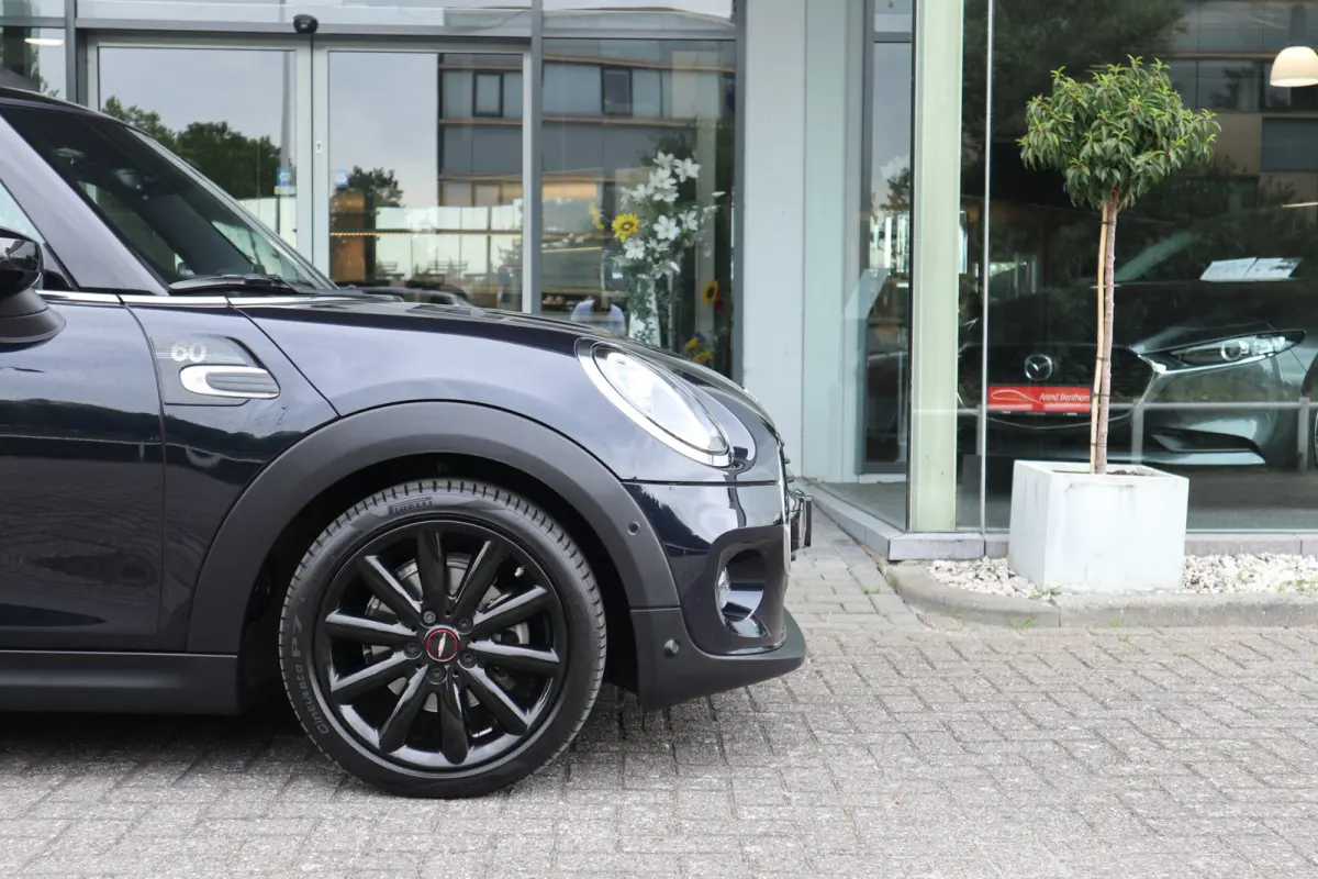 1.5 Cooper 60 Years Edition Pano / H&K Audio / Leer / Head-up / LED / Clima / Cruise