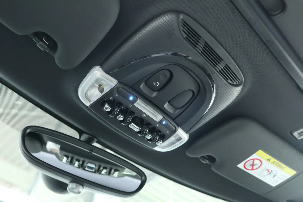 1.5 Cooper 60 Years Edition Pano / H&K Audio / Leer / Head-up / LED / Clima / Cruise