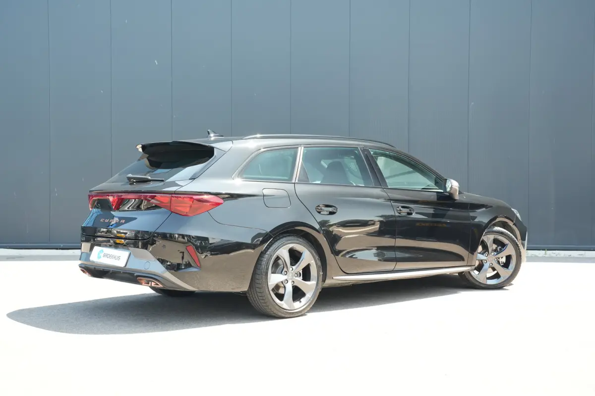 1.5 TSI e-Hybrid 204pk Business | Panoramadak | Camera | Bestuurdersstoel Elektrisch | Sennheiser | 18"