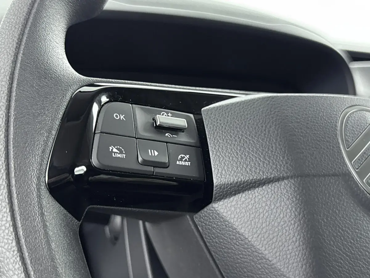 136pk L2 50 kWh | Accu 99% | Airco | Parkeersenoren | Camera | Cruise Control | Vloerplaat | Dodehoekbewaking