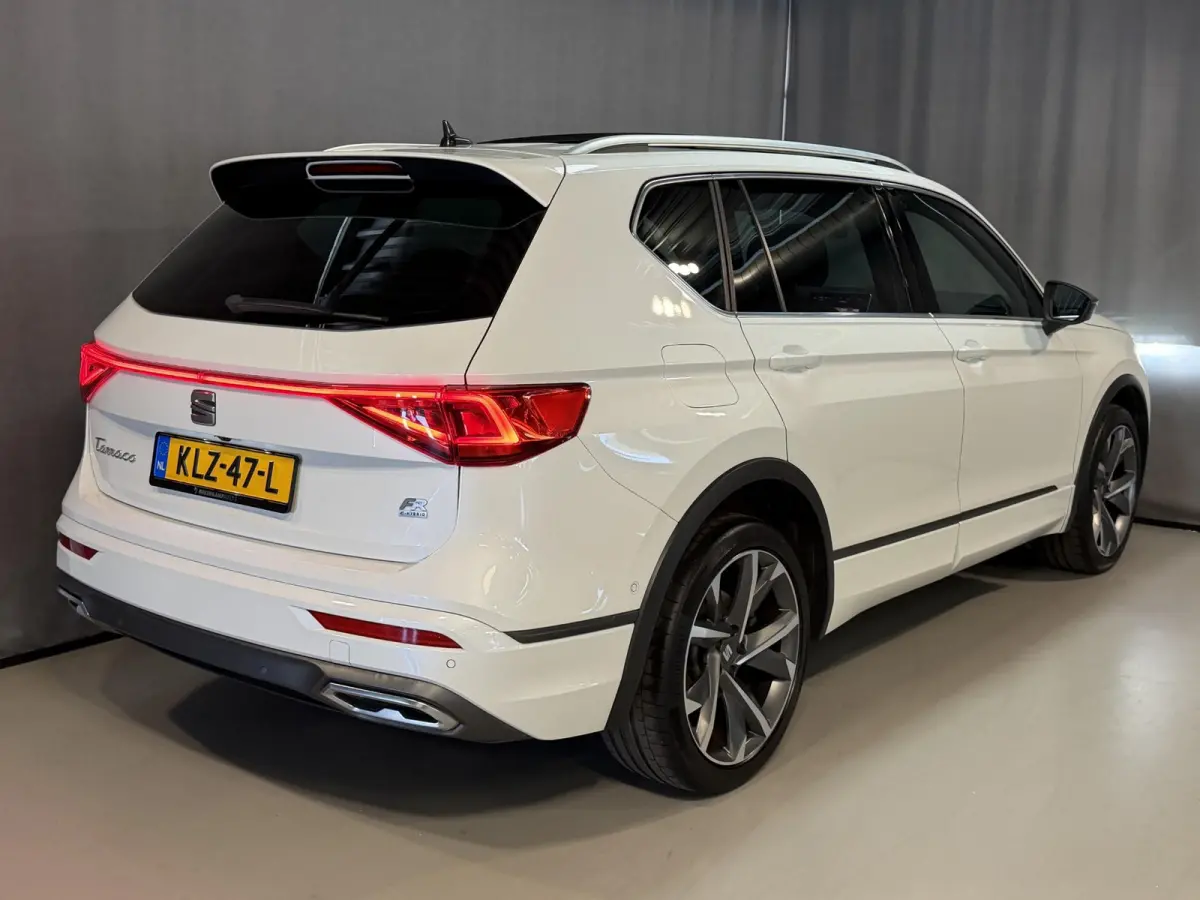 1.4 TSI e-Hybrid PHEV FR Business Intense 20"/Panoramadak/Leder + memory/360 camera/Keyless/Dodehoek/Elektrische klep/Stuur + stoelverwarming v+a