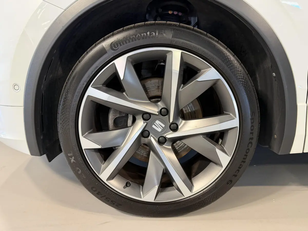 1.4 TSI e-Hybrid PHEV FR Business Intense 20"/Panoramadak/Leder + memory/360 camera/Keyless/Dodehoek/Elektrische klep/Stuur + stoelverwarming v+a
